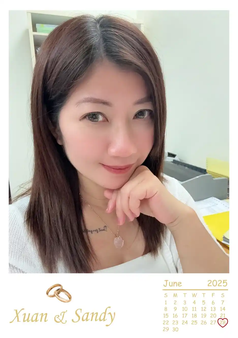 喜宴賓客手機自拍並套用了揪愛拍主題邊框系統